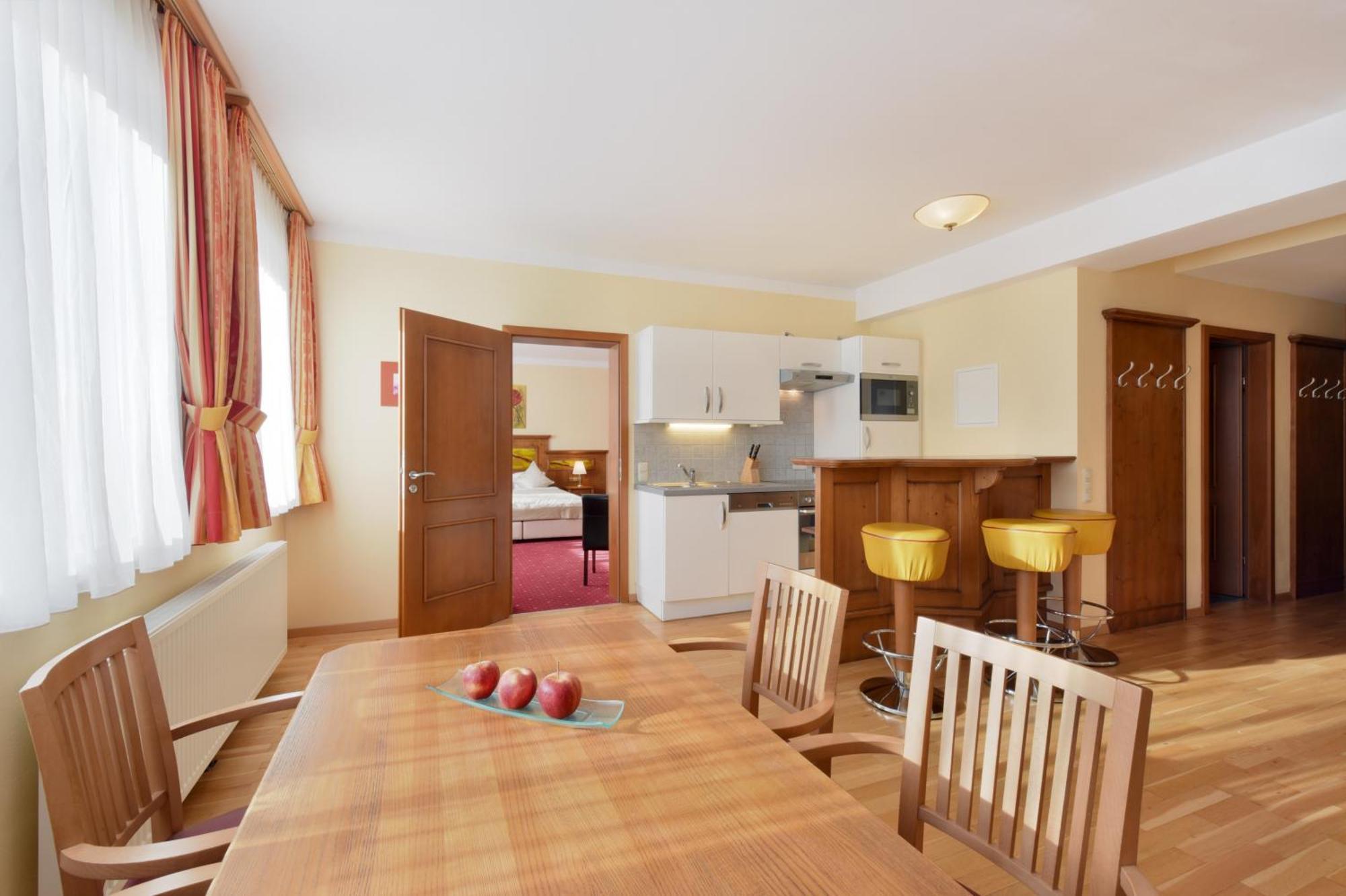 Appartements Cella Central Zell am See Exterior photo